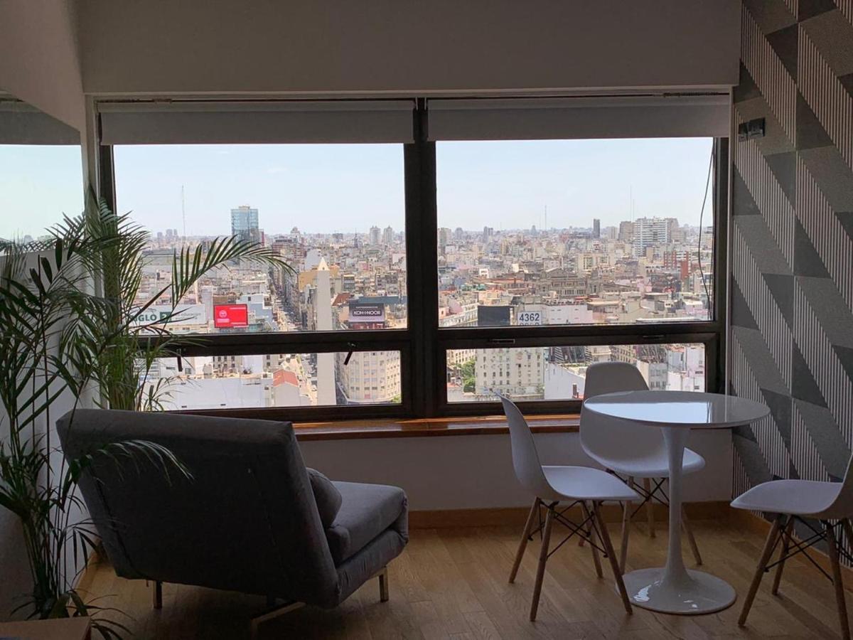 Skyscraper Apartment *